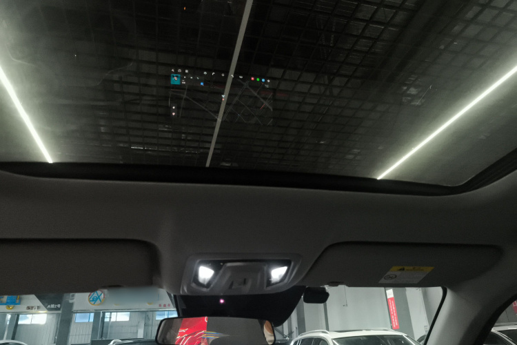 长安UNI-Z 2025款 1.5T 尊贵型局部细节22