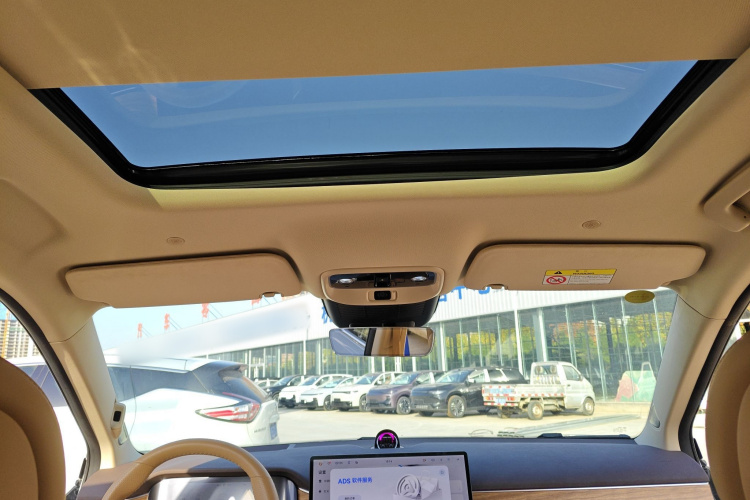 鸿蒙智行 问界M7 2024款 1.5T 智驾四驱Ultra版 6座局部细节22