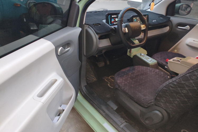 长安启源 长安Lumin 2022款 155km 清甜款中控内饰7003