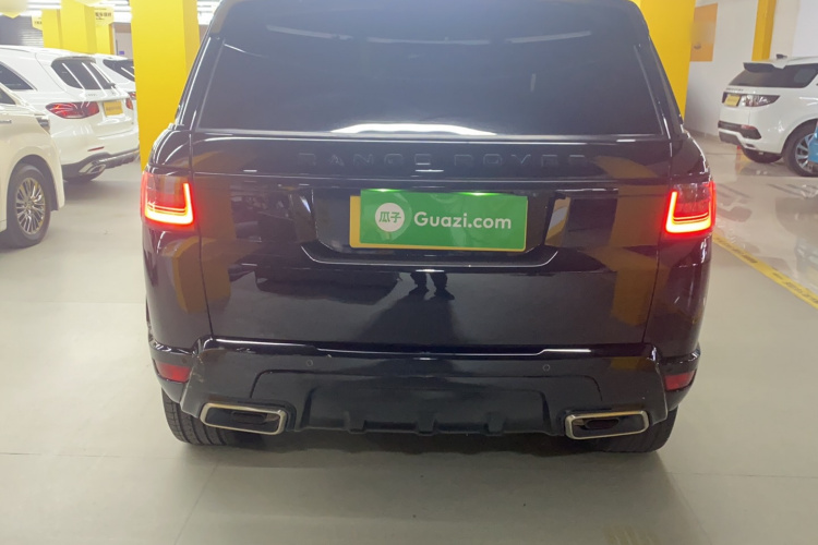 路虎 揽胜运动版 2022款 3.0 L6 耀黑版车身外观6004