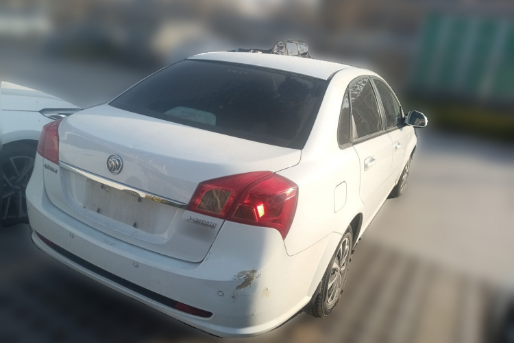 别克 凯越 2013款 1.5L 自动经典型车身外观7