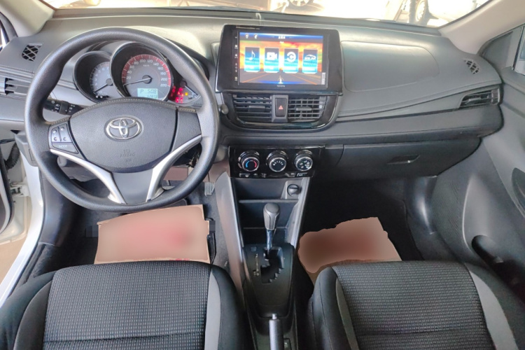 丰田 威驰FS 2021款 1.5L CVT锋驰版中控内饰7002