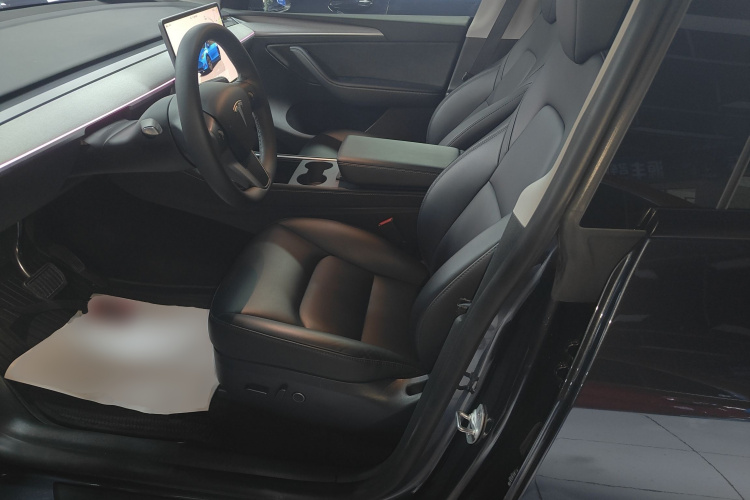 特斯拉 Model Y 2024款 后轮驱动版局部细节19