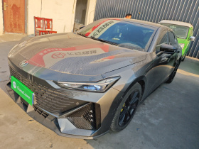 长安UNI-V 2022款 1.5T 尊贵型