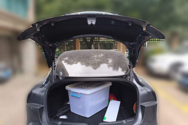 特斯拉 Model 3 2023款 后轮驱动版中控内饰23