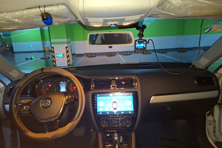 大众 速腾 2017款 1.6L 自动舒适型中控内饰12