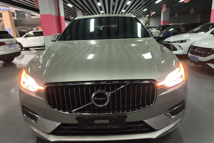 沃尔沃XC60 2021款 T5 四驱智逸豪华版车身外观2