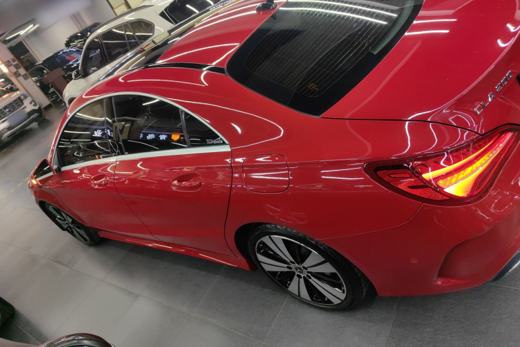 奔驰CLA 2018款 CLA 200 时尚型车身外观4