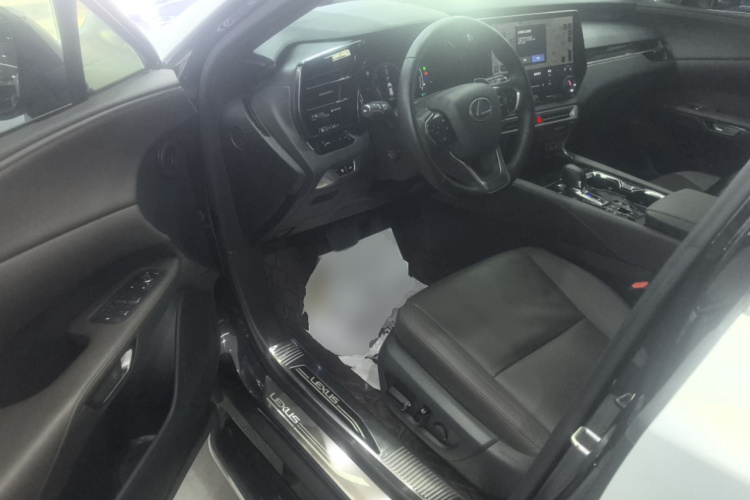 雷克萨斯RX新能源 2023款 450h+ 四驱畅享版中控内饰20