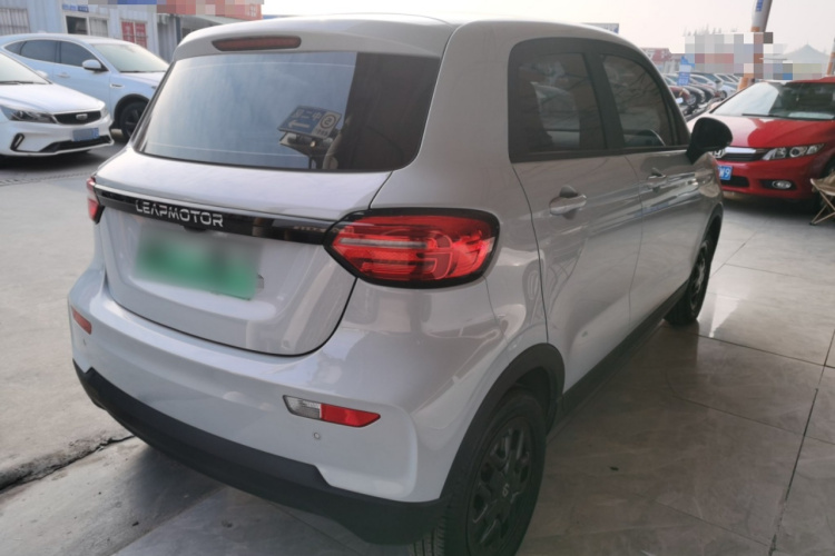 零跑汽车 零跑T03 2023款 310轻享版车身外观6005