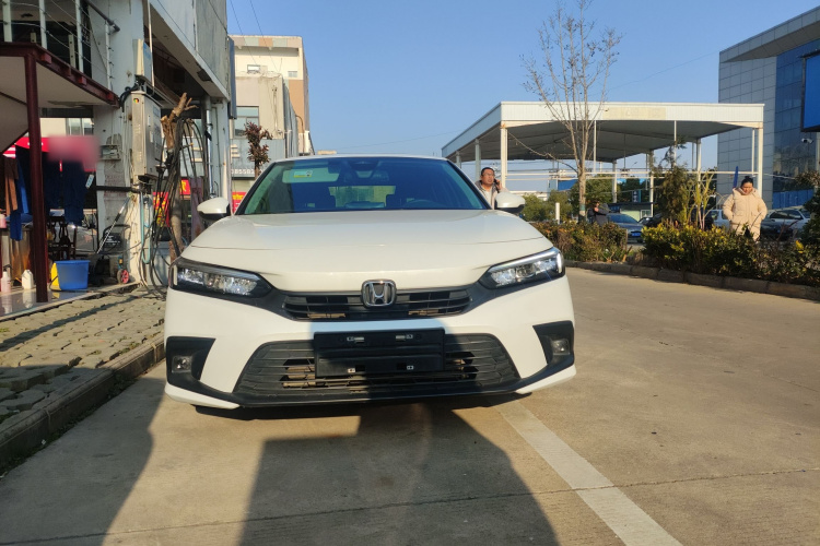 本田 思域 2022款 240TURBO CVT劲动版车身外观2