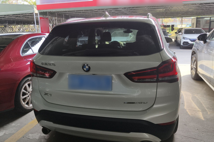 宝马X1 2020款 sDrive20Li 时尚型车身外观6004