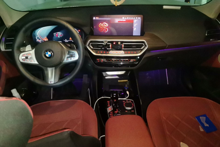 宝马X3 2023款 改款 xDrive30i 领先型 M曜夜套装中控内饰12