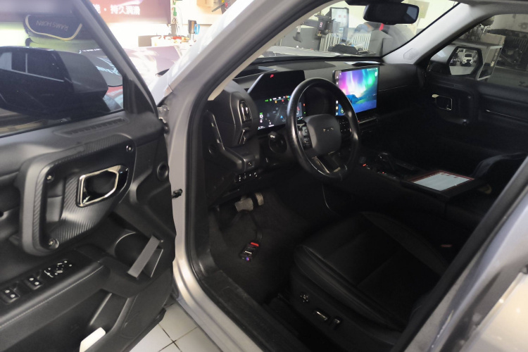 哈弗大狗 PLUS 新能源 2023款 DHT-PHEV 105km 潮电版Plus中控内饰20