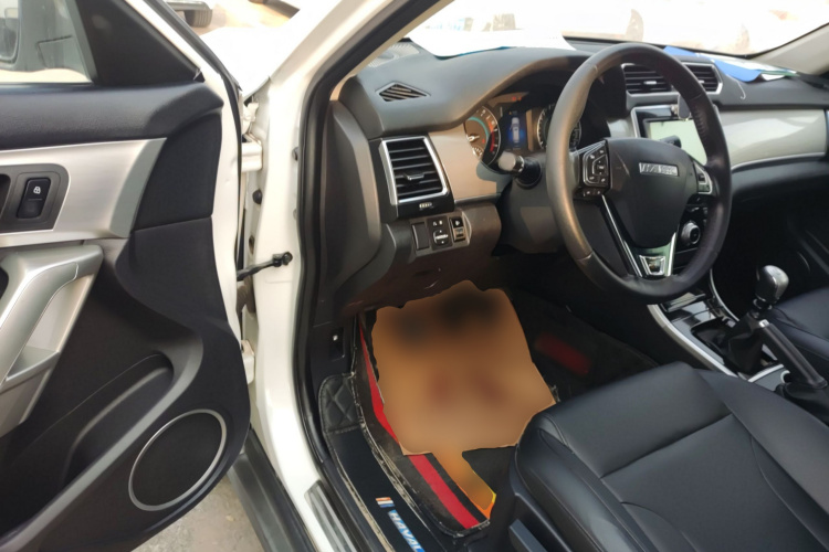 哈弗H2 2017款 红标 1.5T 手动两驱精英型中控内饰20