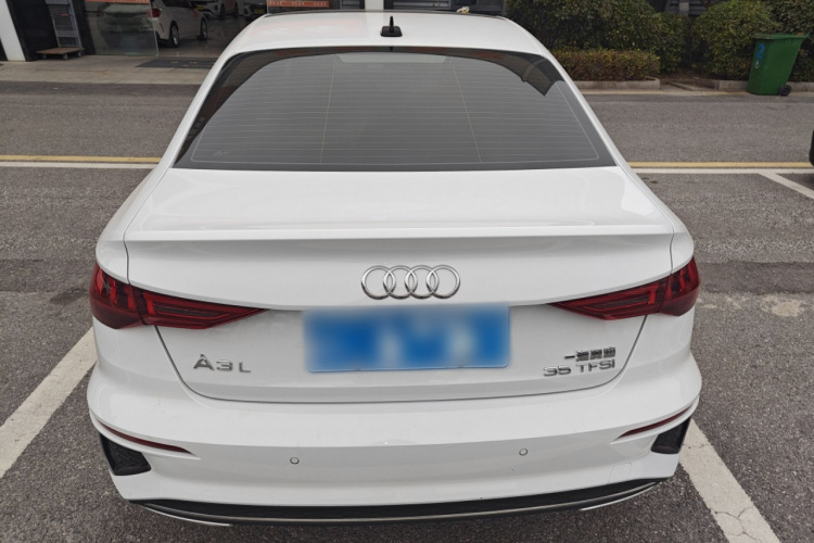 奥迪A3 2024款 A3L Limousine 35 TFSI 时尚运动型车身外观6004