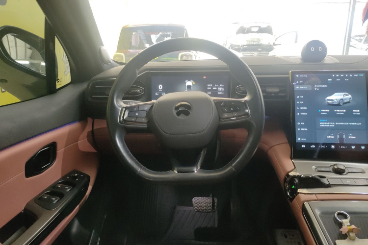 蔚来EC6 2020款 430KM 运动版中控内饰13