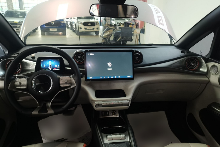 比亚迪 海豚 2021款 405km 时尚版中控内饰7002