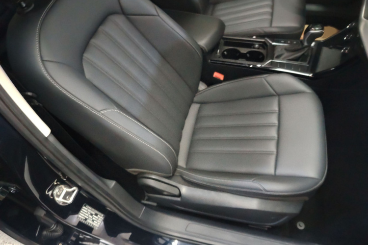 大众 帕萨特 2024款 280TSI 商务版局部细节41