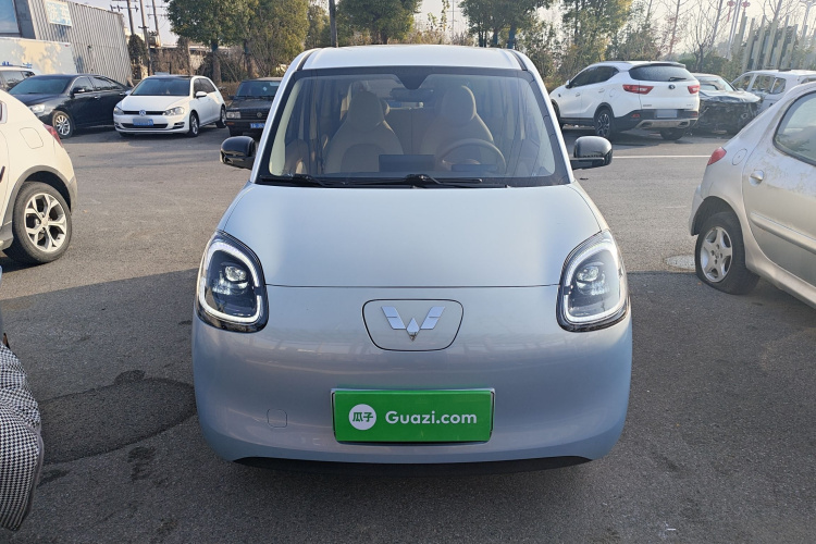 五菱汽车 宏光MINIEV 2025款 四门版 臻享+款车身外观2