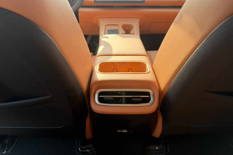 零跑汽车 零跑C10 2024款 530智享版中控内饰7014