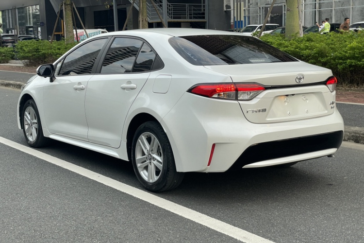 丰田 雷凌 2021款 185T CVT豪华版车身外观6006