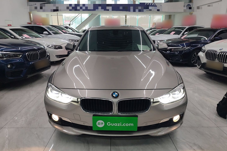 宝马3系 2017款 320Li 时尚型车身外观2