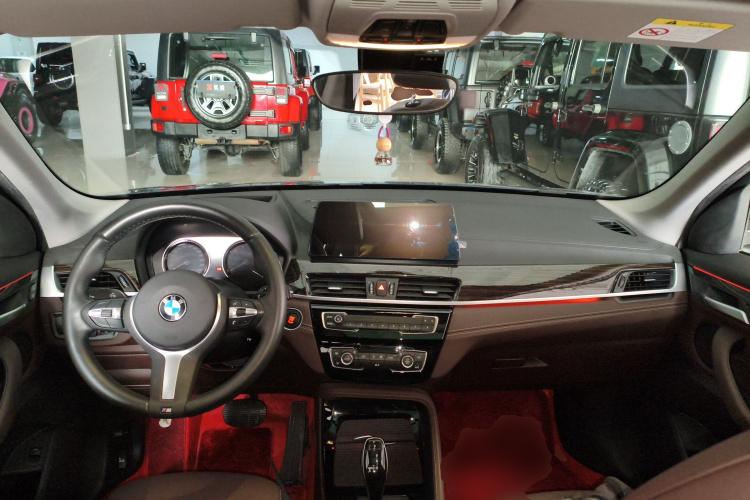 宝马X1 2020款 xDrive25Li 尊享型中控内饰7002