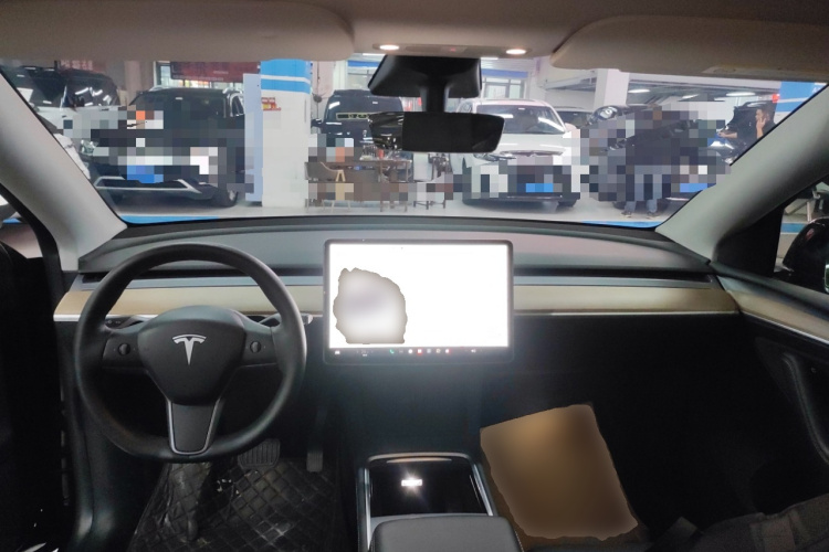 特斯拉 Model Y 2021款 标准续航后驱版中控内饰12