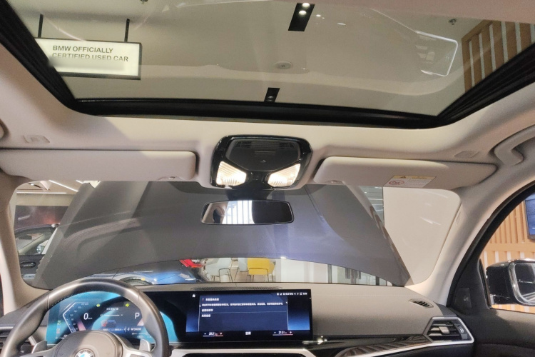 宝马3系 2023款 325Li M运动曜夜套装中控内饰22