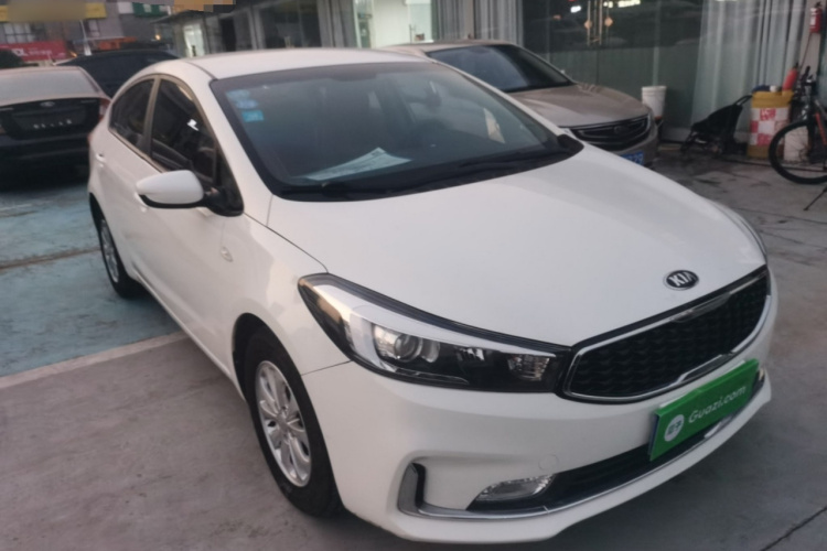 起亚K3 2016款 1.6L 手动GL车身外观3