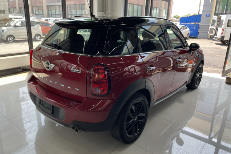 MINI Countryman 2016款 1.6T COOPER ALL4 Fun装备控车身外观7