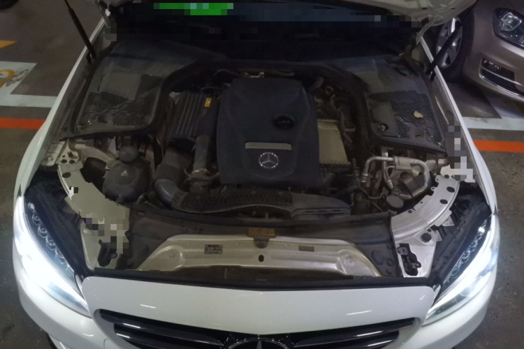 奔驰C级 2017款 改款 C 200 运动版局部细节24