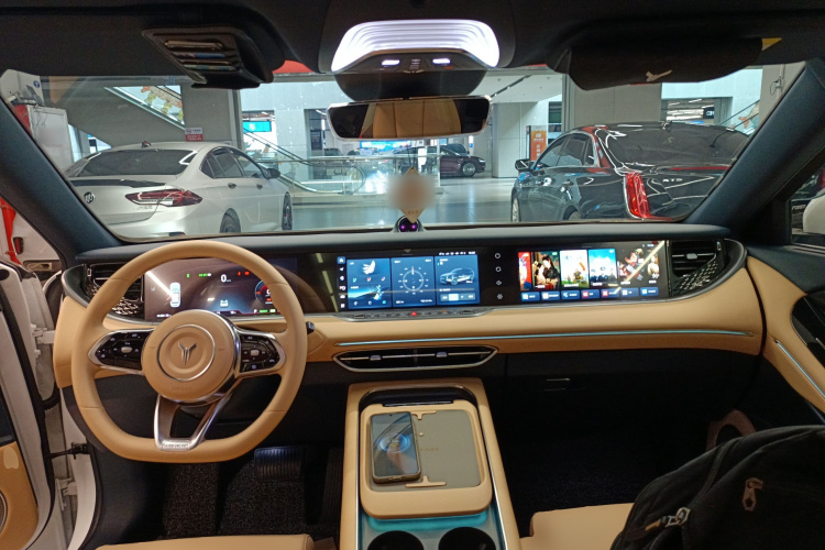 岚图汽车 岚图FREE 2024款 超长续航智驾版中控内饰12