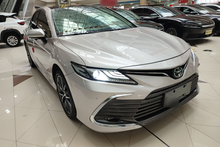 丰田 凯美瑞 2021款 2.5G 豪华版车身外观3