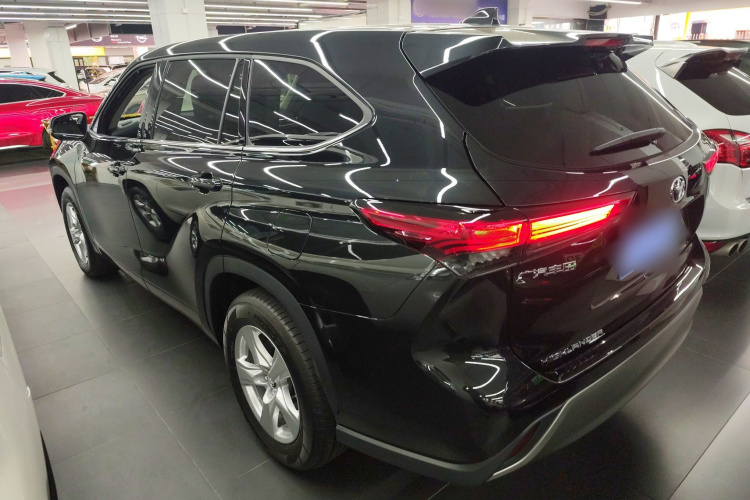 丰田 汉兰达 2026款 2.5L智能电混双擎两驱精英版 7座车身外观4