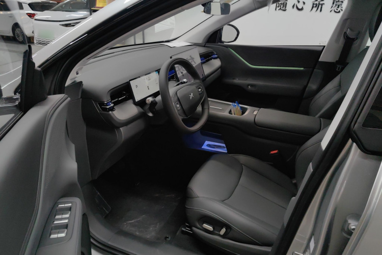 小鹏G6 2025款 625 长续航 Max 科技版中控内饰7004