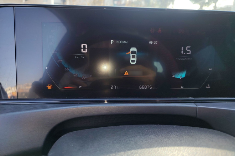 长安 逸动 2021款 PLUS 蓝鲸NE 1.4T GDI DCT尊贵型局部细节14