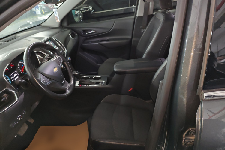 雪佛兰 探界者 2018款 535T 自动驰界版中控内饰19