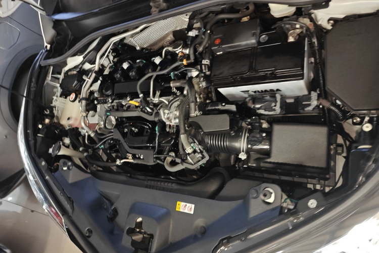 丰田C-HR 2020款 2.0L 领先版局部细节24