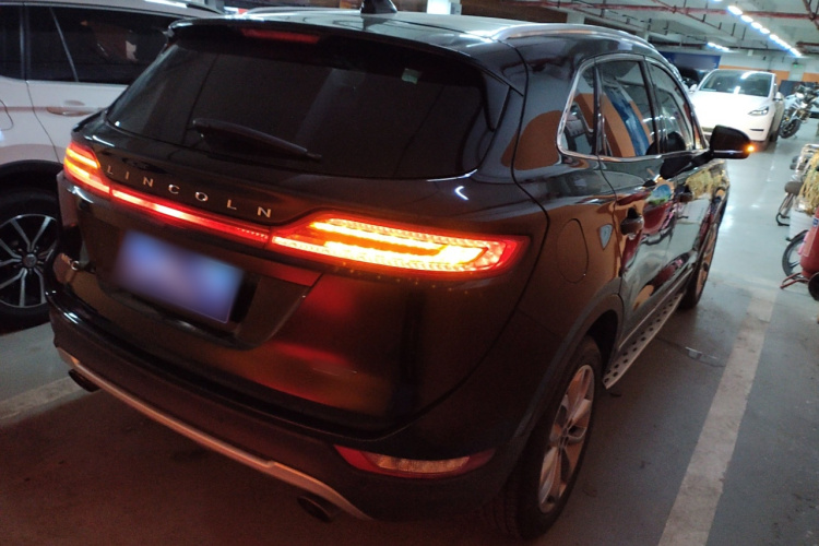 林肯MKC 2017款 2.0T 两驱尊雅版车身外观6005