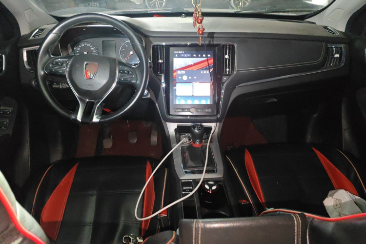 荣威RX5 2018款 20T 两驱手动互联网智尊版中控内饰12