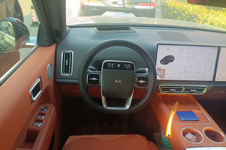 理想汽车 理想L8 2024款 Max中控内饰13