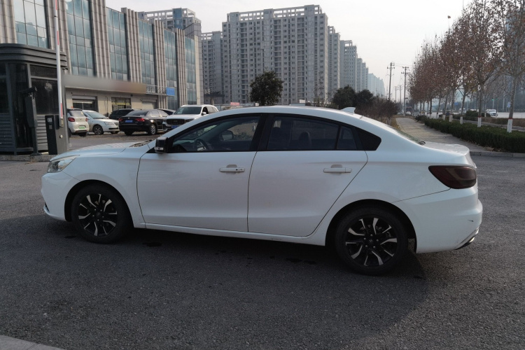 海马 福美来F5 2018款 1.6L 自动豪华型车身外观6005