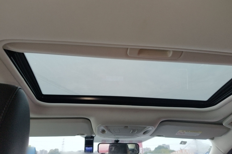 福特 福克斯 2018款 两厢经典 1.6L 自动风尚型智行版局部细节22