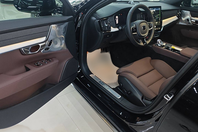 沃尔沃S90 2026款 B5 智远豪华版中控内饰7003