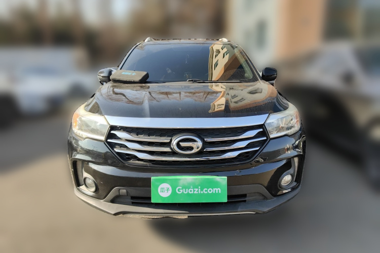 广汽传祺 传祺GS4 2015款 200T G-DCT精英版车身外观2