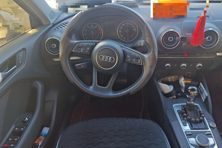 奥迪A3 2019款 Sportback 35 TFSI 进取型 国VI中控内饰13