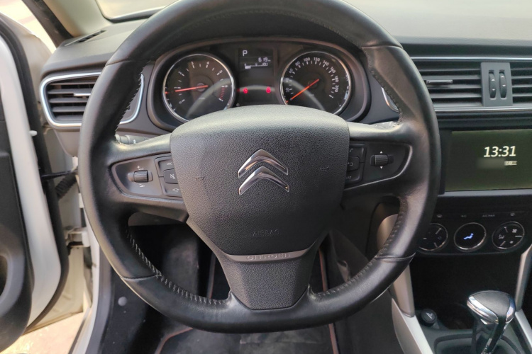 雪铁龙C3-XR 2015款 1.6L 自动先锋型局部细节13