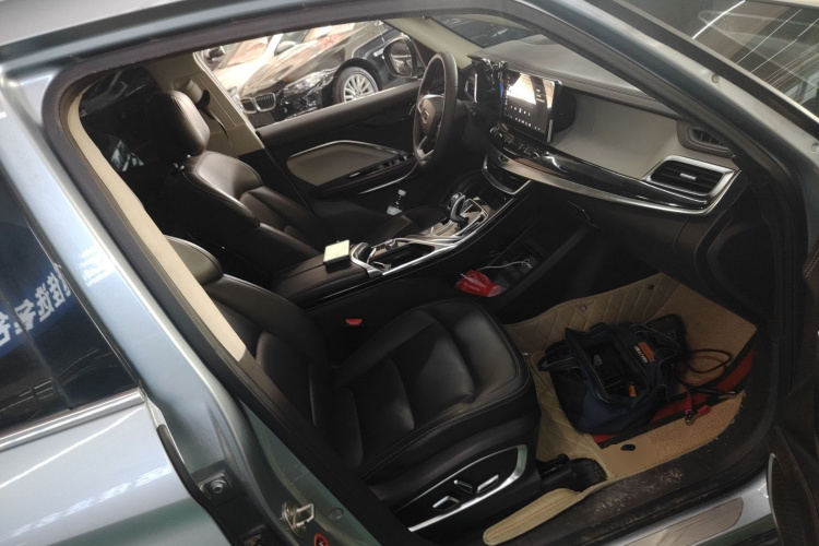 吉利汽车 嘉际 2019款 1.5TD MHEV DCT臻享型局部细节41